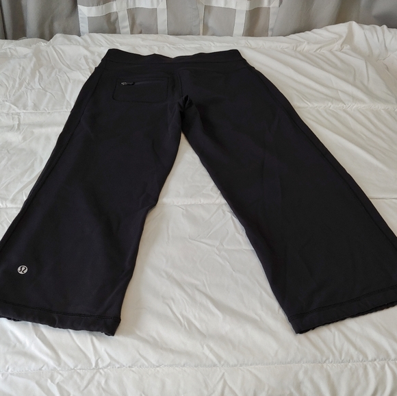 Lululemon cropped wide leg yoga pants - Picture 8 of 9